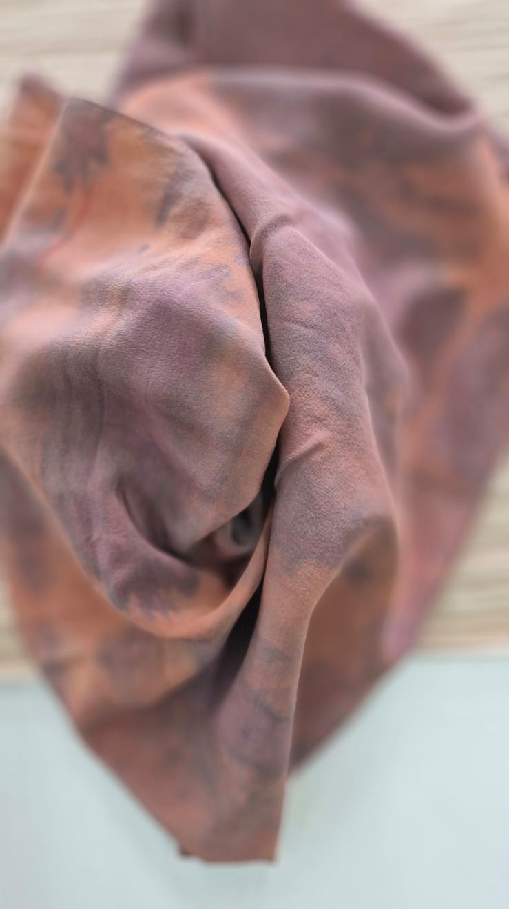 Natural%20Dyed%20100%%20Silk%20Mongolian%20Fabric%20(130x40%20cm)