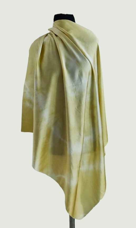 Natural%20Dyed%20100%%20Silk%20Satin%20Fabric%20(100x95%20cm)