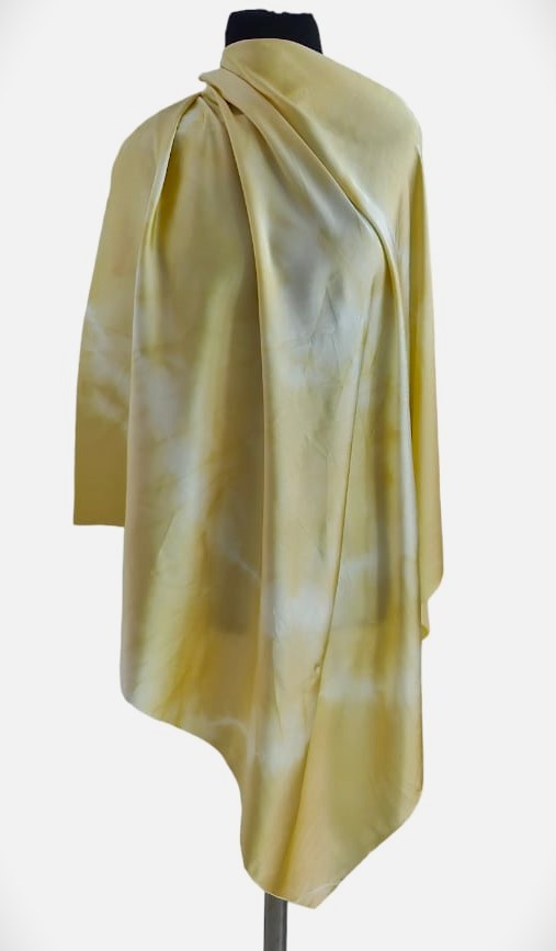 Natural%20Dyed%20100%%20Silk%20Satin%20Fabric%20(100x95%20cm)