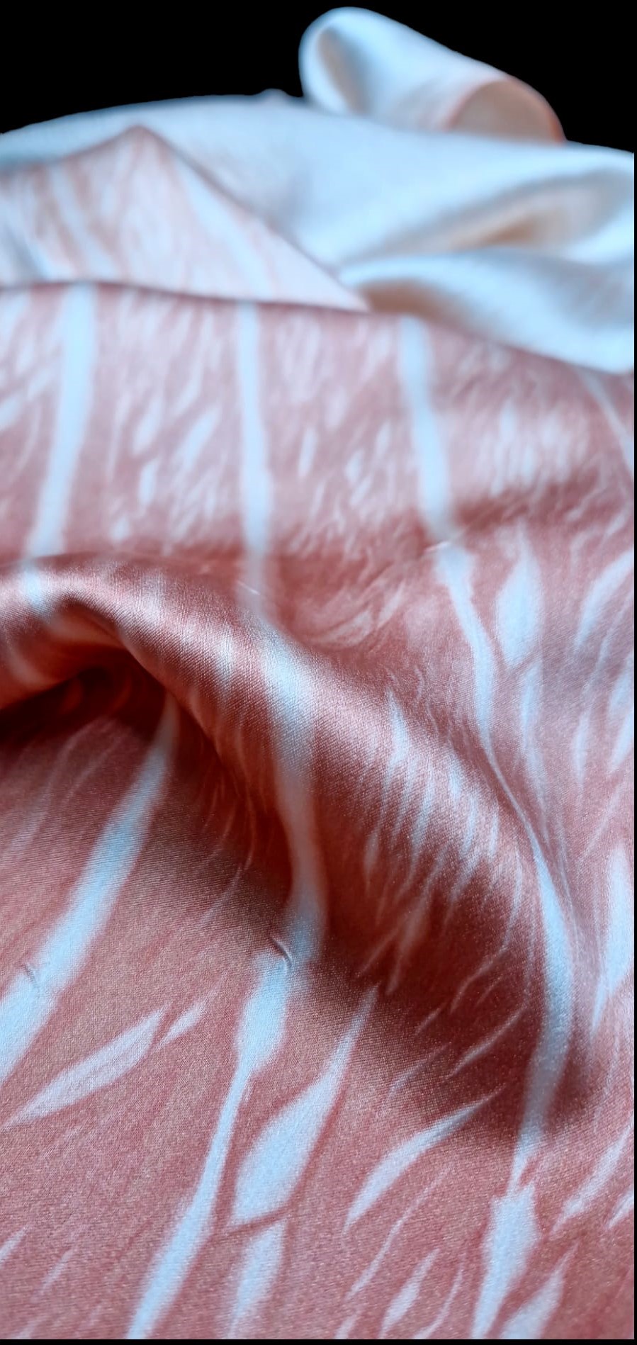 Natural%20Dyed%20100%%20Silk%20Satin%20Fabric%20(140x30%20cm)